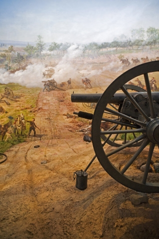 The Cyclorama painting at Gettysburg, with a cannon in the foreground.  Photo by Bill Dowling.